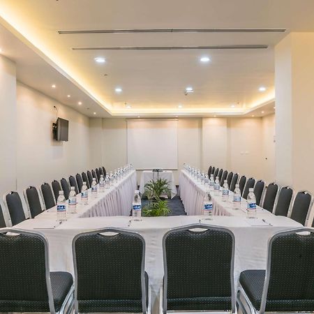 Hampton Inn & Suites By Hilton Salamanca Bajio Kültér fotó