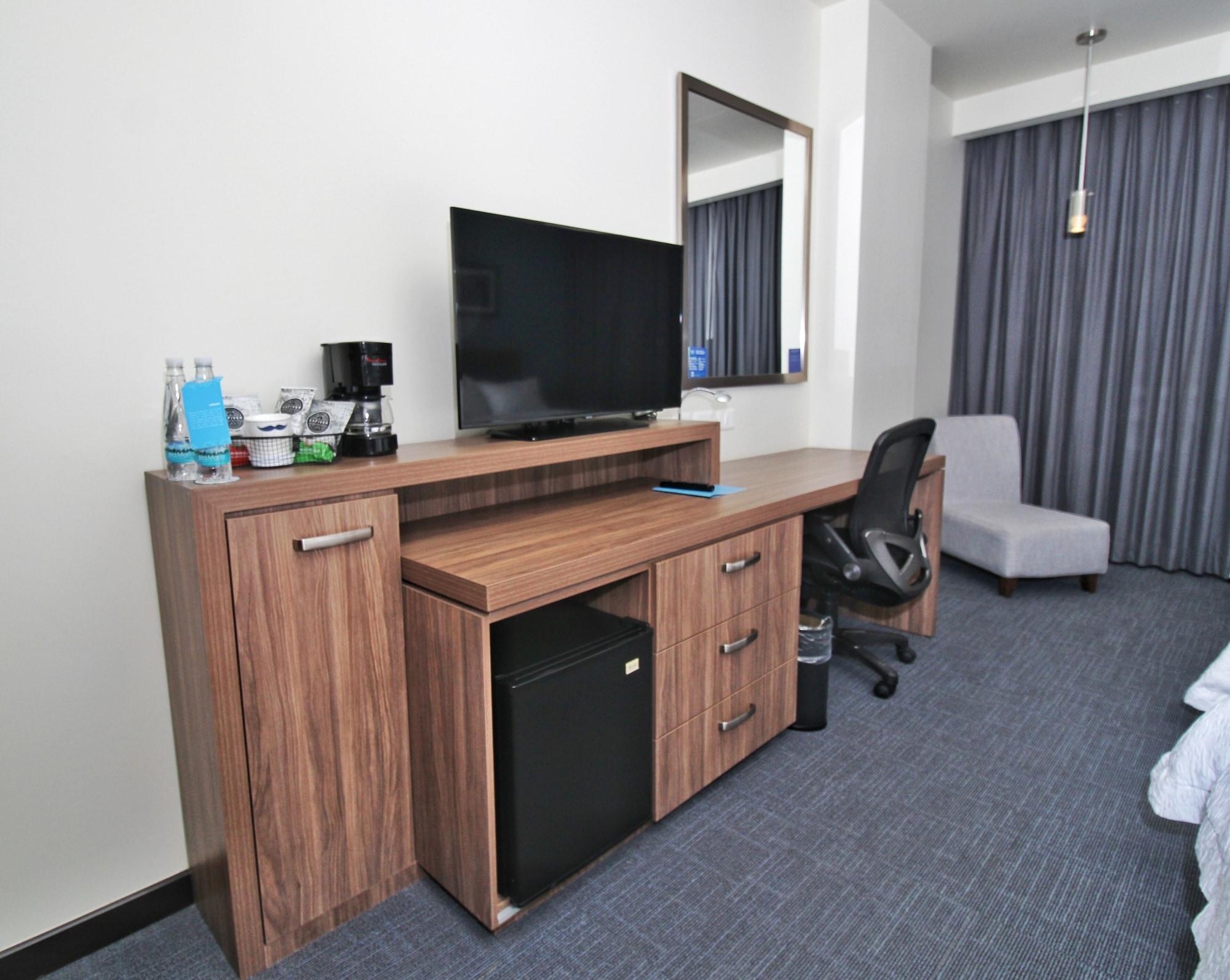 Hampton Inn & Suites By Hilton Salamanca Bajio Kültér fotó