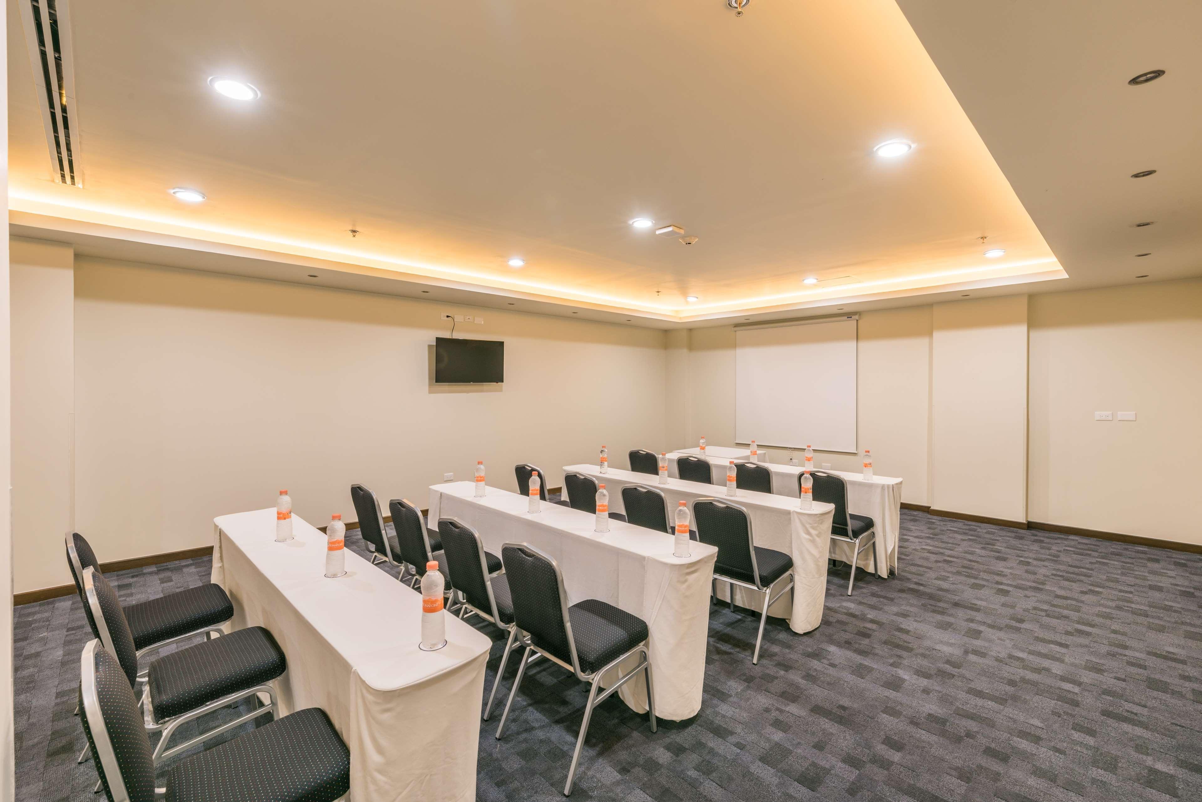 Hampton Inn & Suites By Hilton Salamanca Bajio Kültér fotó