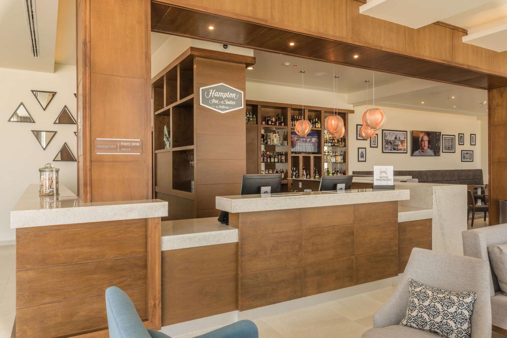 Hampton Inn & Suites By Hilton Salamanca Bajio Kültér fotó