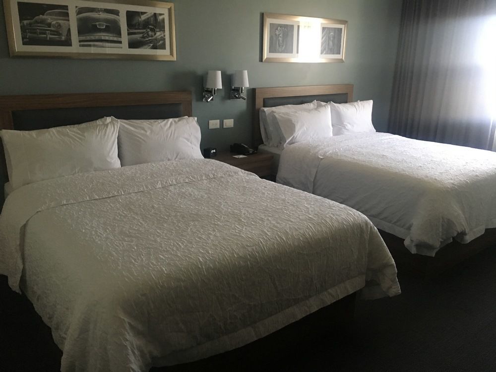 Hampton Inn & Suites By Hilton Salamanca Bajio Kültér fotó