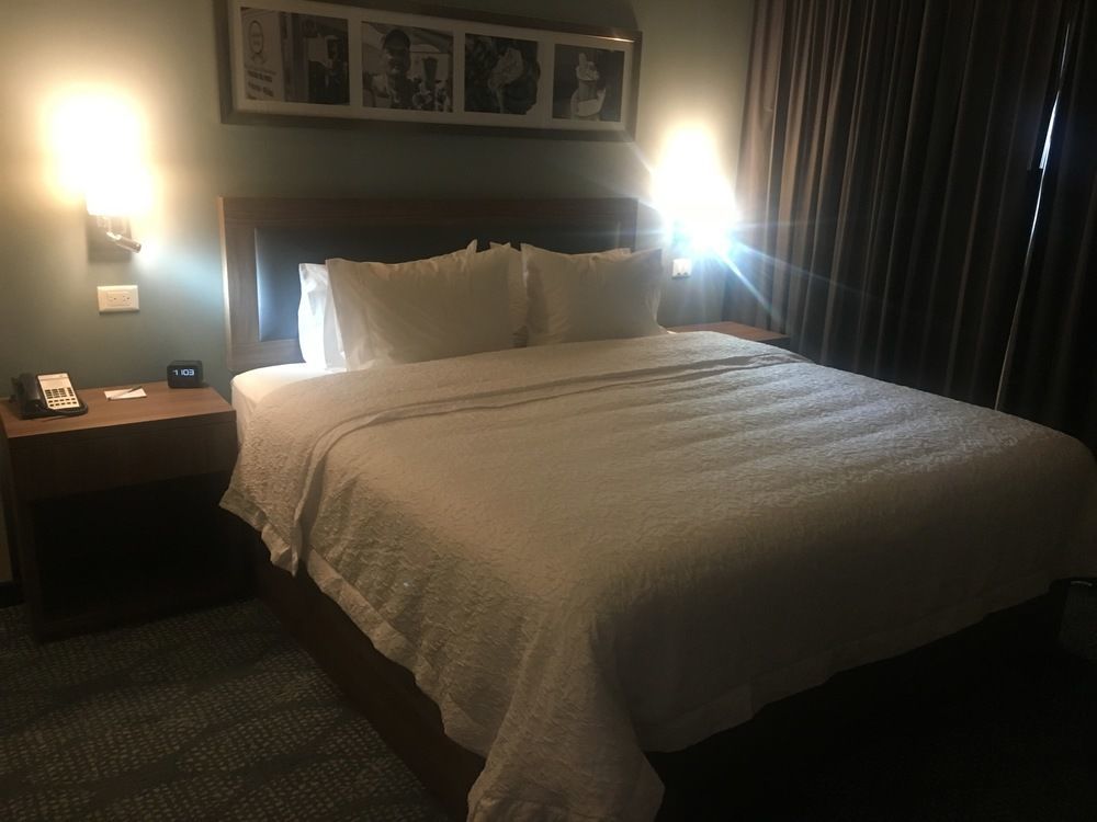 Hampton Inn & Suites By Hilton Salamanca Bajio Kültér fotó